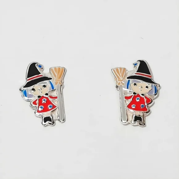 💎 2/$15 NWOT Sterling Silver Cute little Witch Post Back Earrings - Picture 1 of 5
